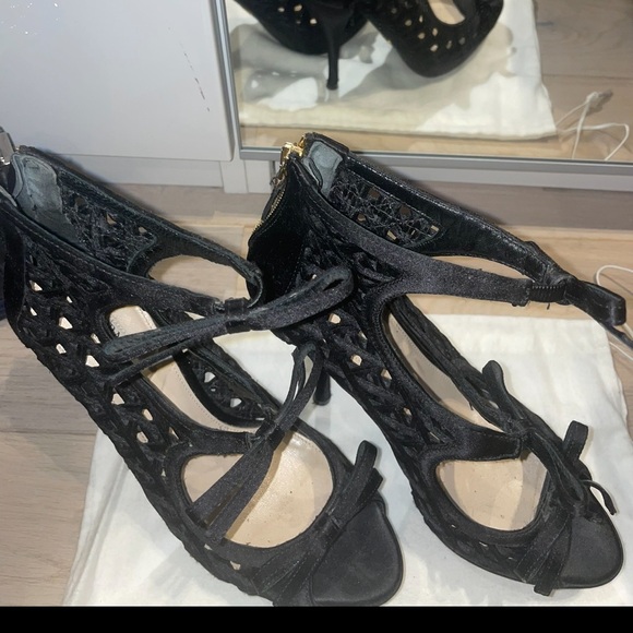 Prada heels - Picture 7 of 9